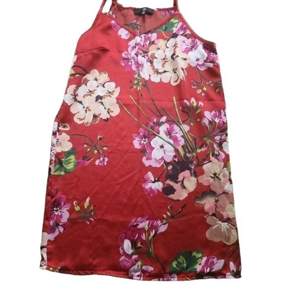 Missguided Red Floral Cami Dress - Picture 8 of 9